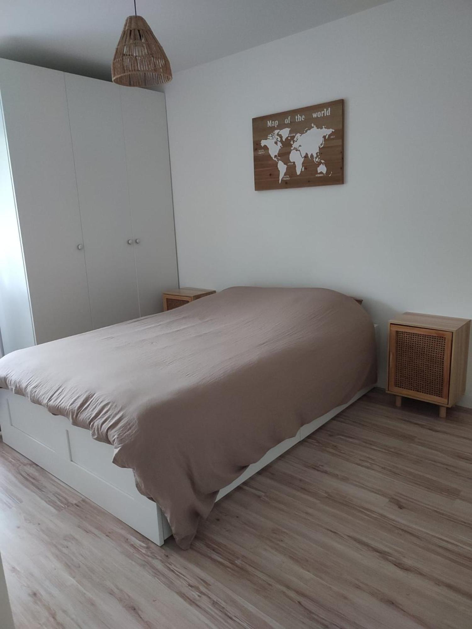 T2 En Centre Ville Avec Place De Parking Privative Le Mans Bagian luar foto
